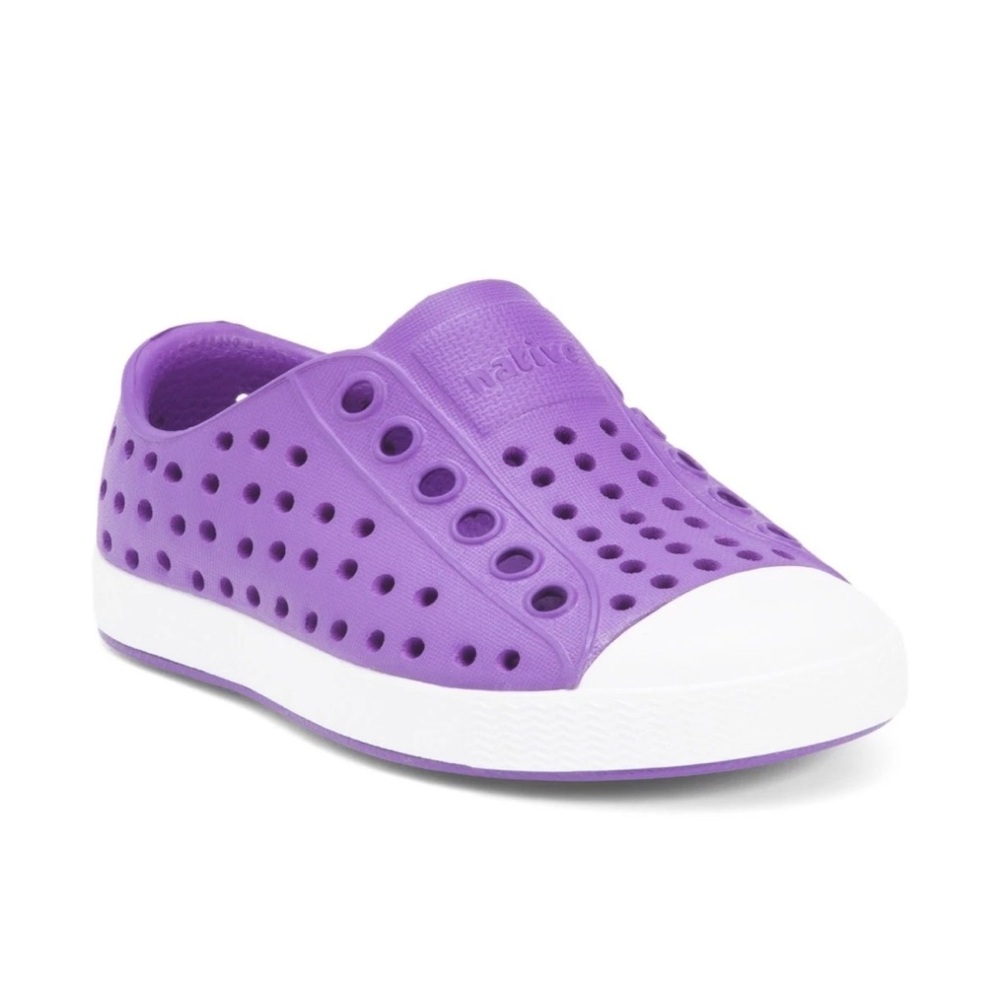 NATIVE Jefferson slip on shoes size 4 baby